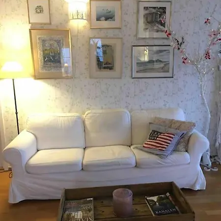 Familievennlig Med Hage Og Fjordutsikt Διαμέρισμα Χόρτεν