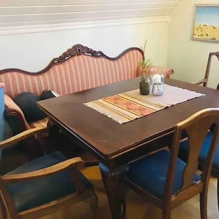 Διαμέρισμα Familievennlig Med Hage Og Fjordutsikt *