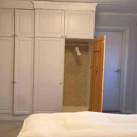 Familievennlig Med Hage Og Fjordutsikt *